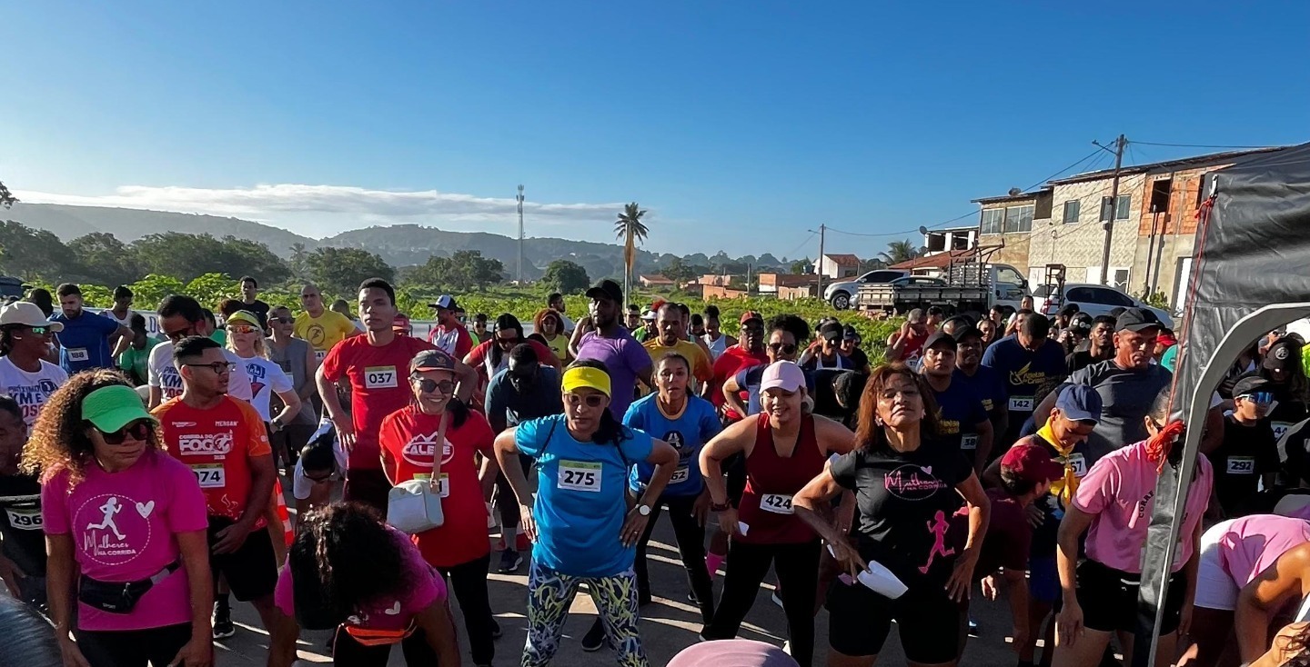 Momento do aquecimento para a corrida. (Foto: Ericson Filipe)